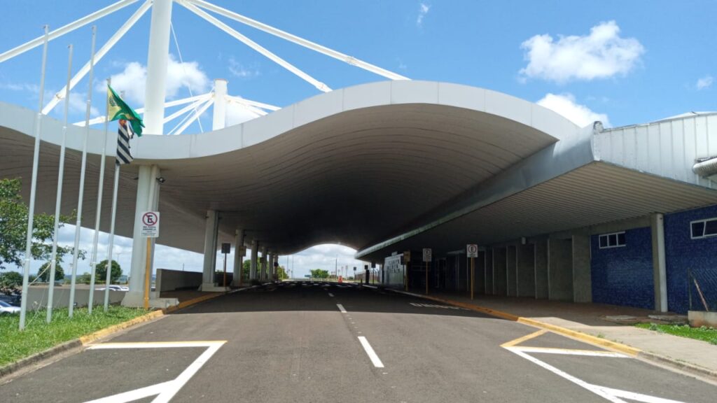 Vista do Aeroporto Estadual Moussa Nakhl Tobias, em Bauru/SP